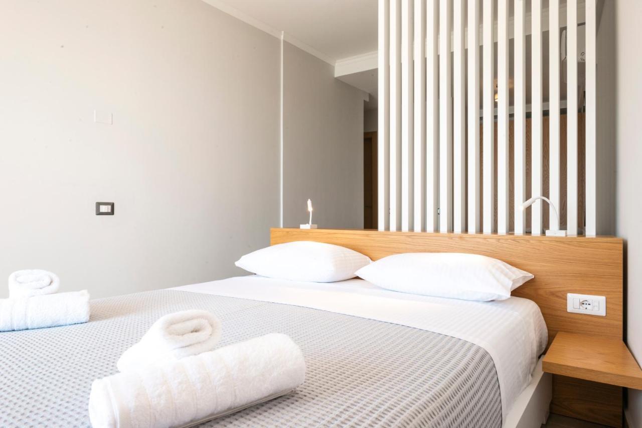 Sonar En El Mar Bed & Breakfast Himare Bagian luar foto